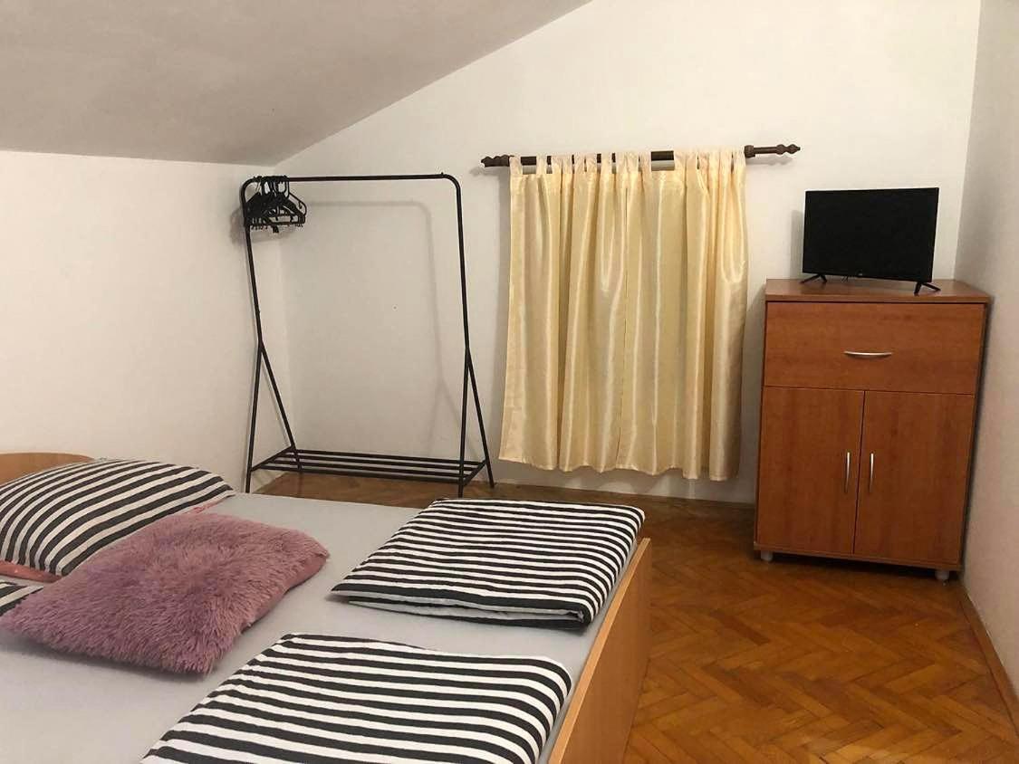 Danyja Apartments Sveti Filip i Jakov Eksteriør billede