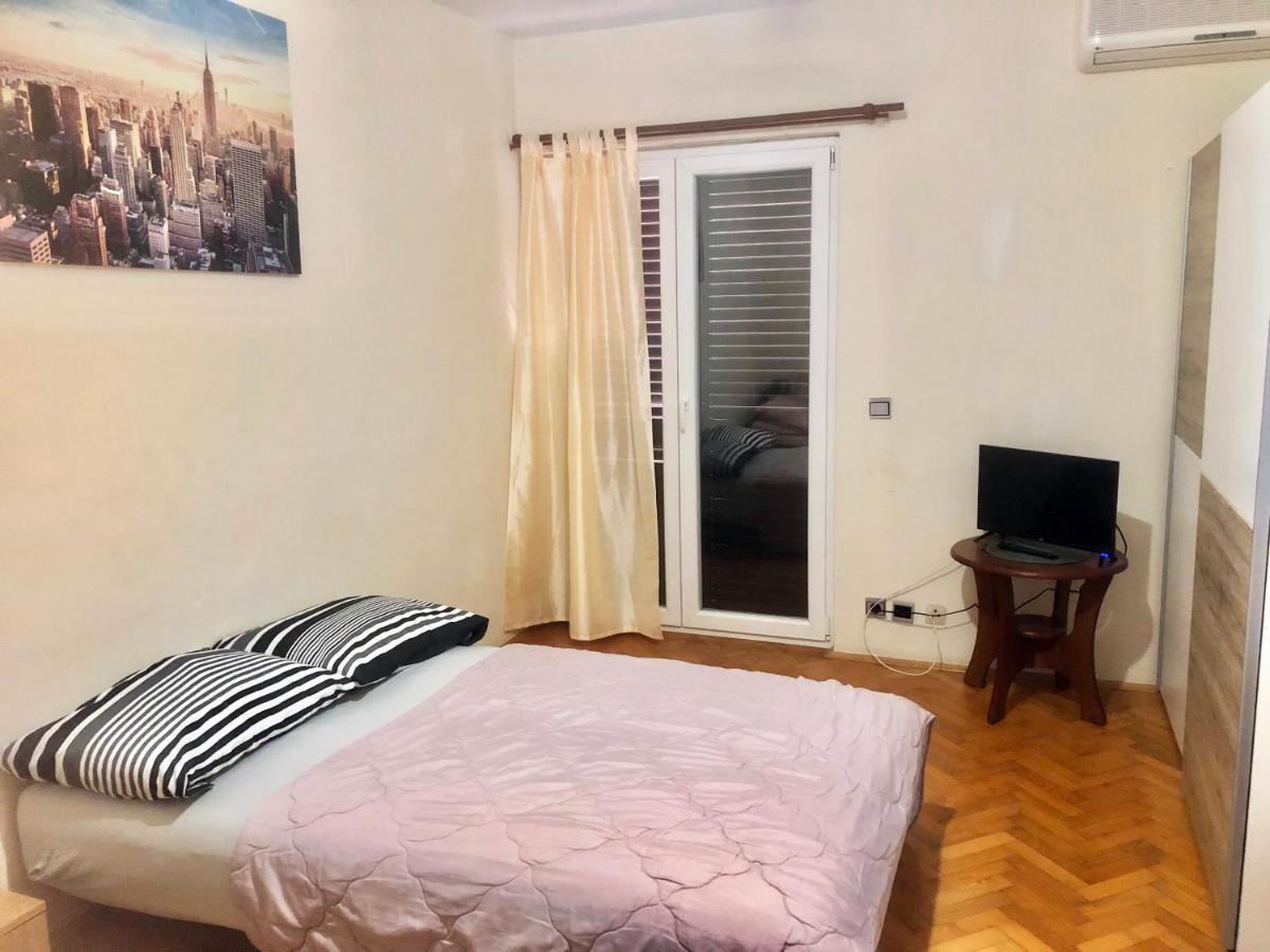 Danyja Apartments Sveti Filip i Jakov Eksteriør billede
