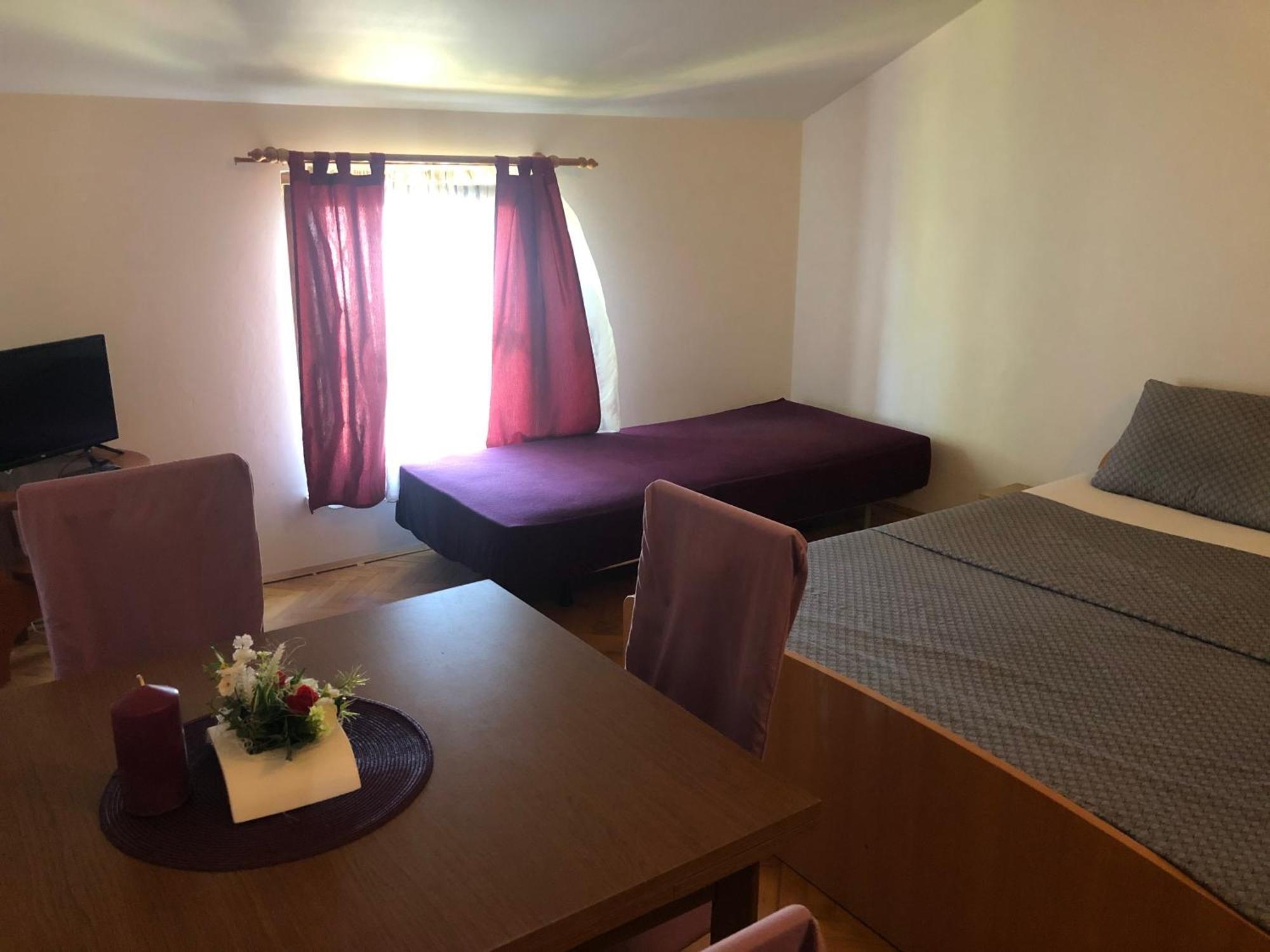 Danyja Apartments Sveti Filip i Jakov Eksteriør billede