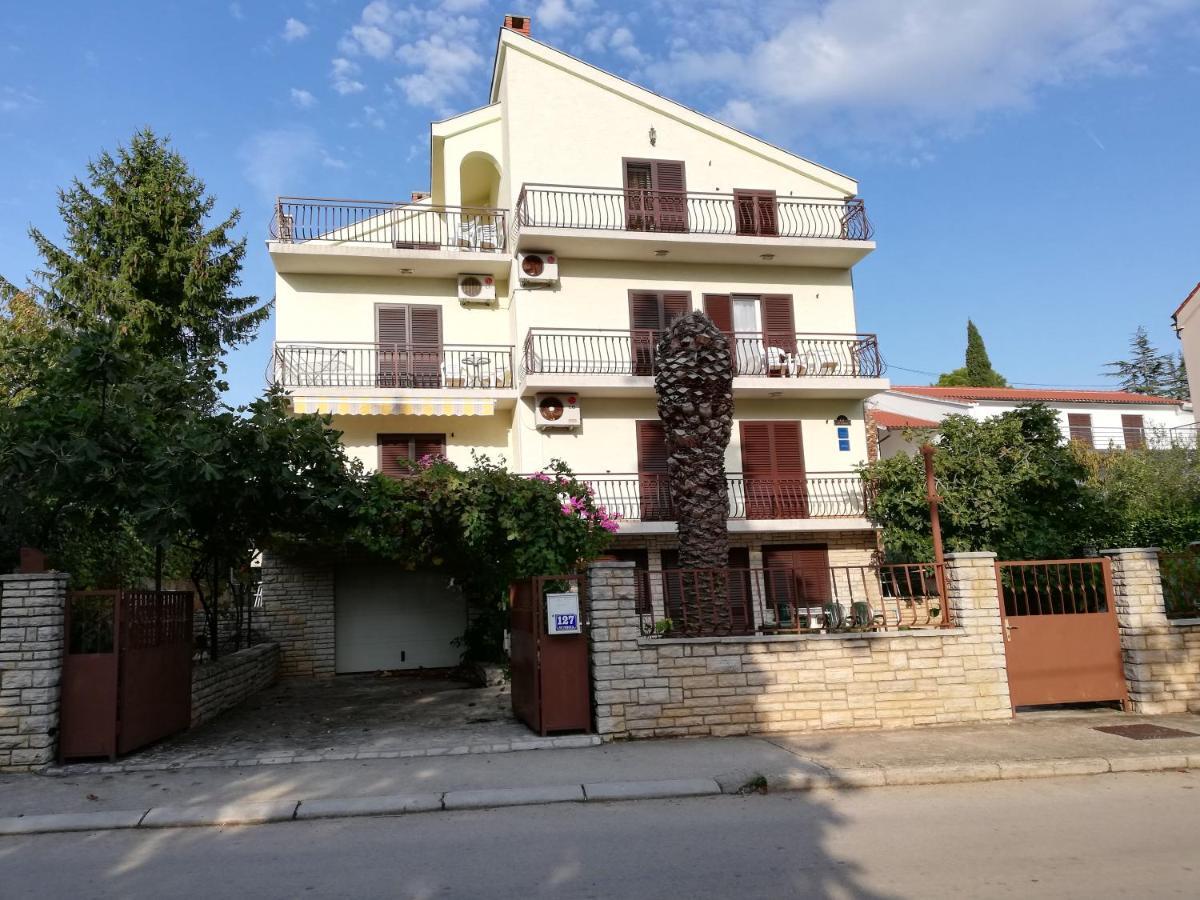 Danyja Apartments Sveti Filip i Jakov Eksteriør billede
