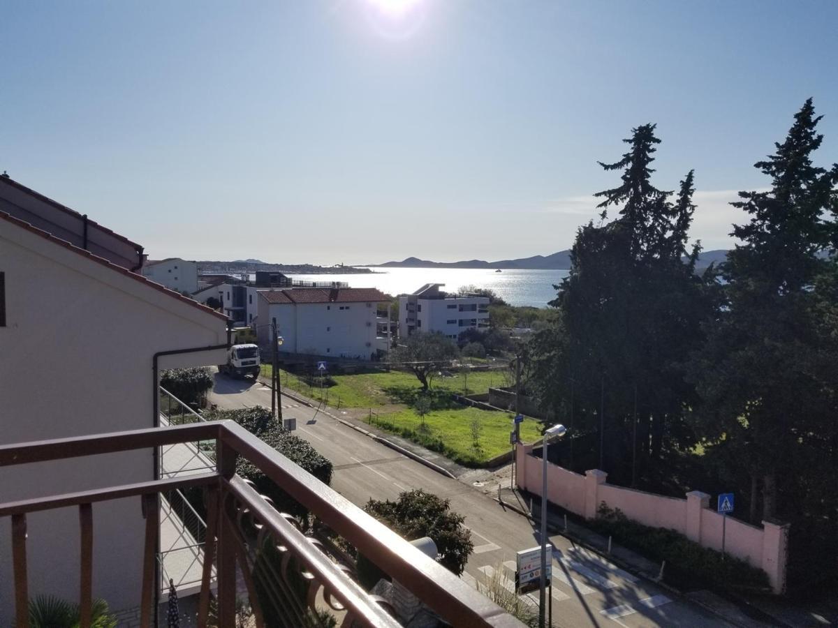 Danyja Apartments Sveti Filip i Jakov Eksteriør billede