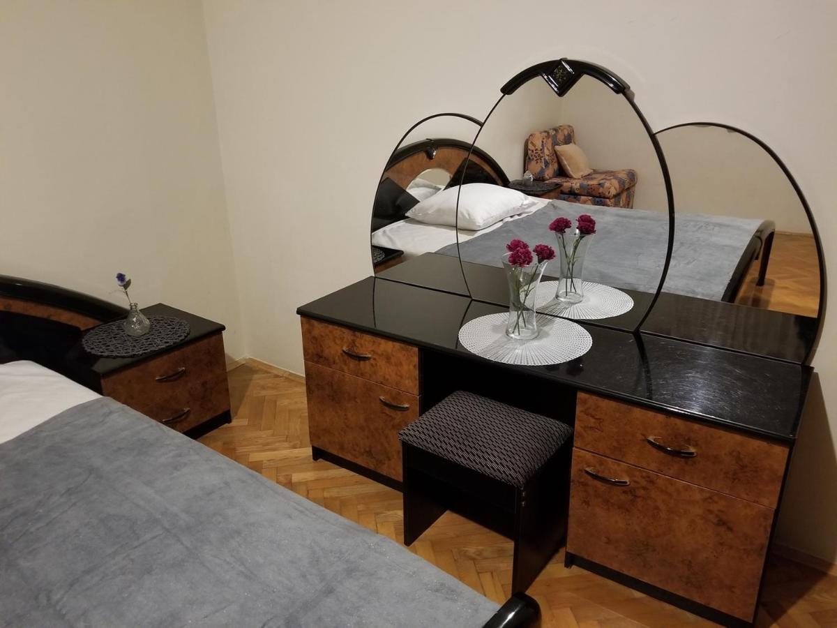 Danyja Apartments Sveti Filip i Jakov Eksteriør billede